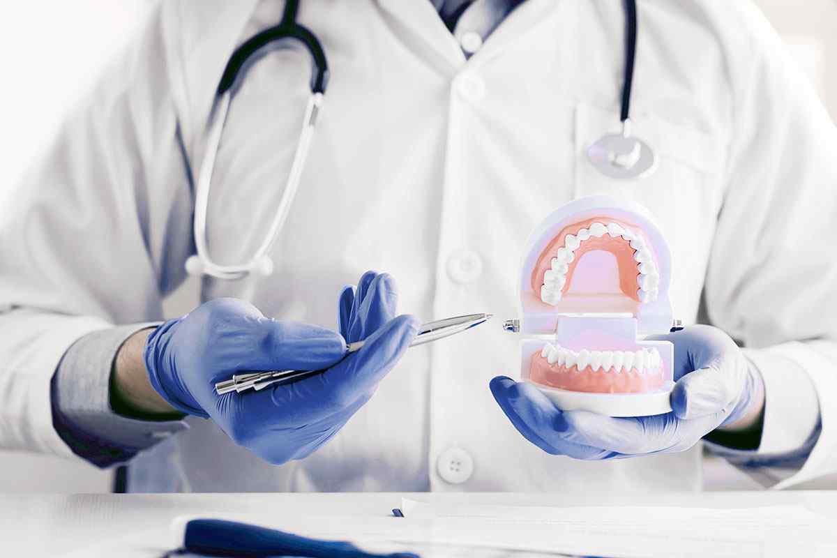 https://dentalimplantsnoida.com/wp-content/uploads/2020/01/home-services-2.jpg